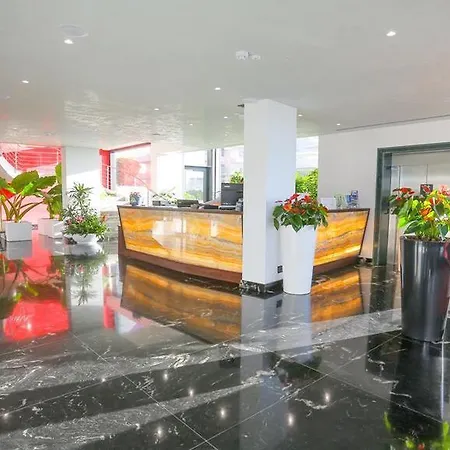 Victoria Palace 4* Чефалу