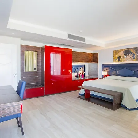 Hotel Victoria Palace 4*