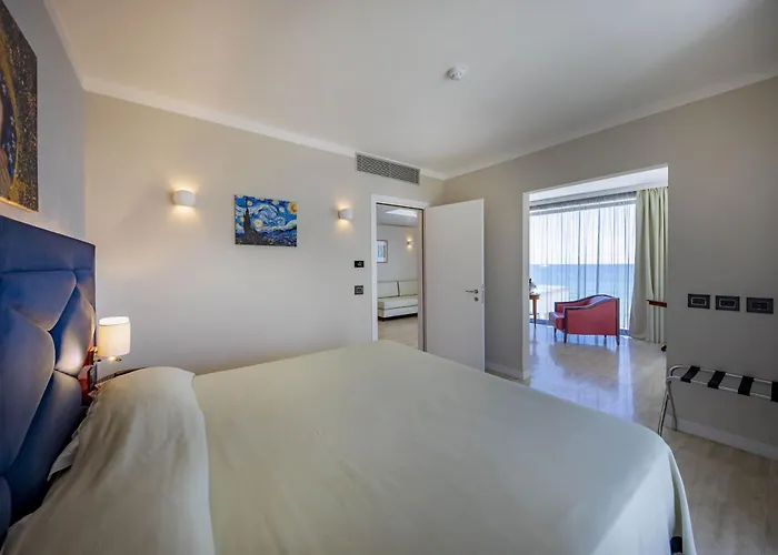 Victoria Palace 4* Cefalù