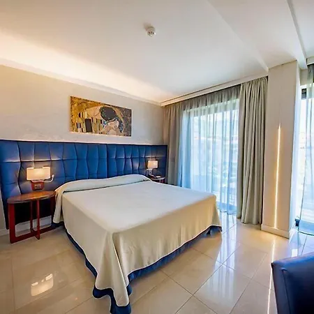 Victoria Palace Hotel 4*