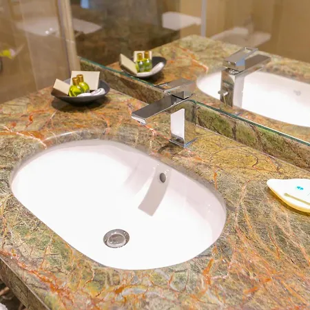 ホテル Victoria Palace