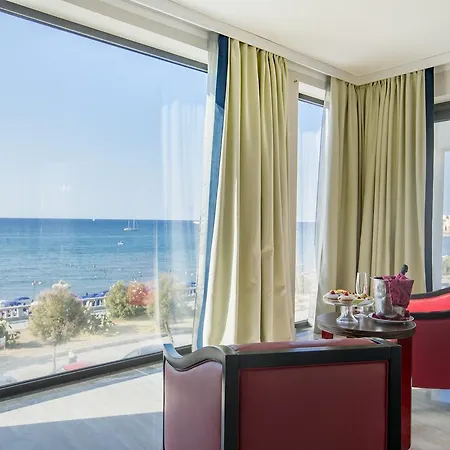 Hotel Victoria Palace 4*