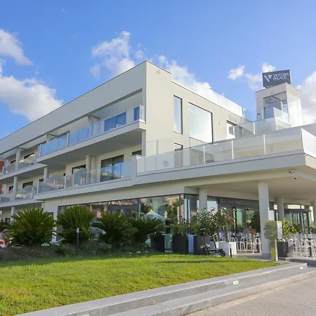 Victoria Palace ホテル