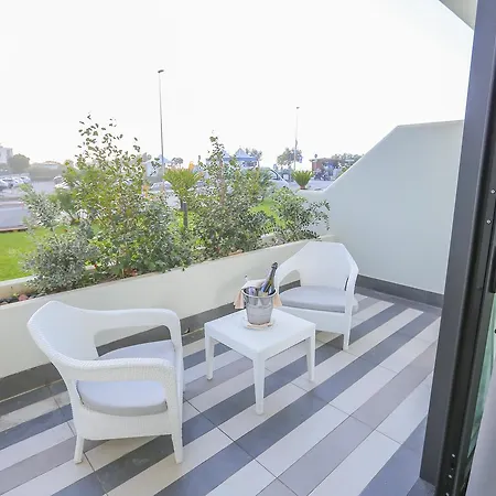 Victoria Palace Hotel