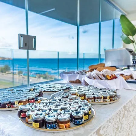 Victoria Palace Hotel 4*