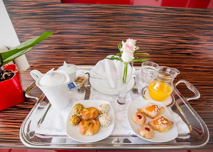 Victoria Palace Hotel