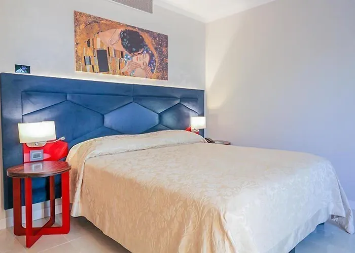 Victoria Palace Hotel