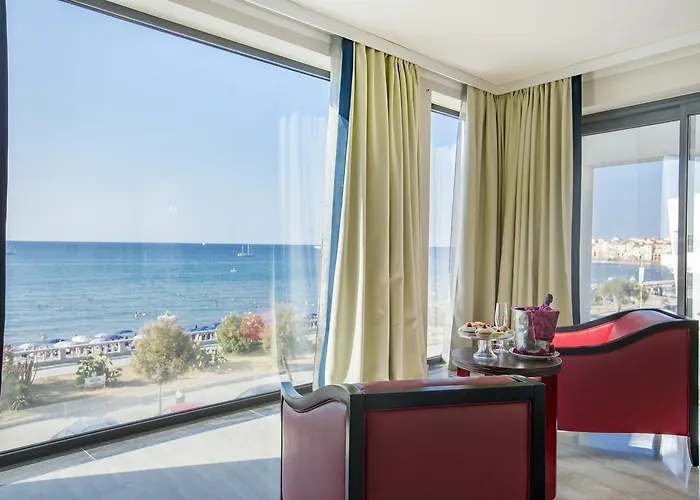 Hotel Victoria Palace 4*