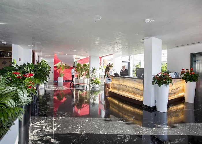 Victoria Palace Hotel